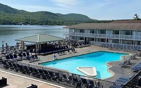 Georgian Lakeside Resort